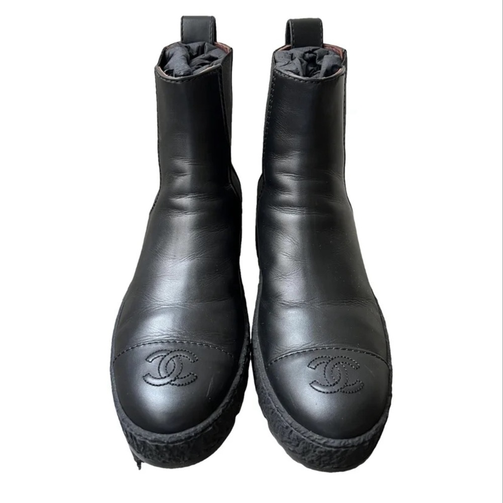 CHANEL Icon Boot Black w/LGHW Size 38 - Picture 1 of 9